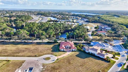 133 Se Via Lago Cervaro, Port Saint Lucie, FL, 34952-1100 | Card Image