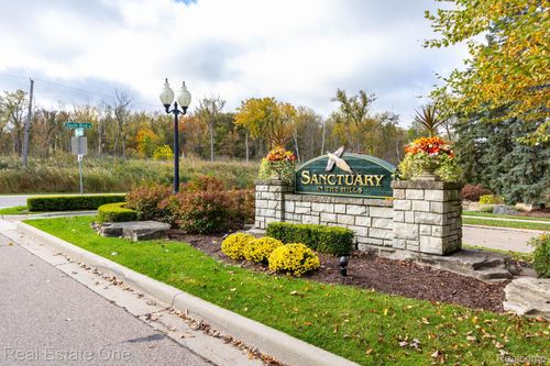 2-2222 Sanctuary Court Court, Rochester Hills, MI, 48309 | Card Image