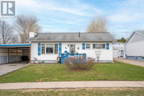 69 Pentagon Blvd, Sault Ste. Marie, ON, P6B5J2 | Card Image