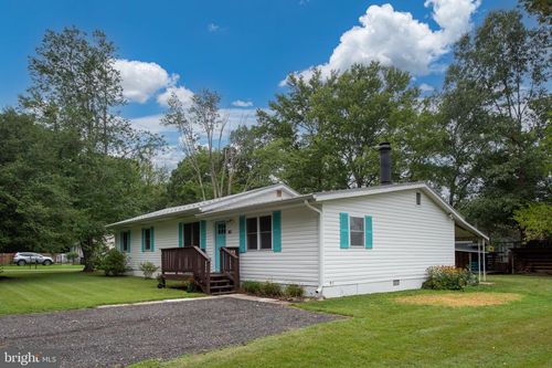 161 8th St, Colonial Beach, VA, 22443-1611 | Card Image