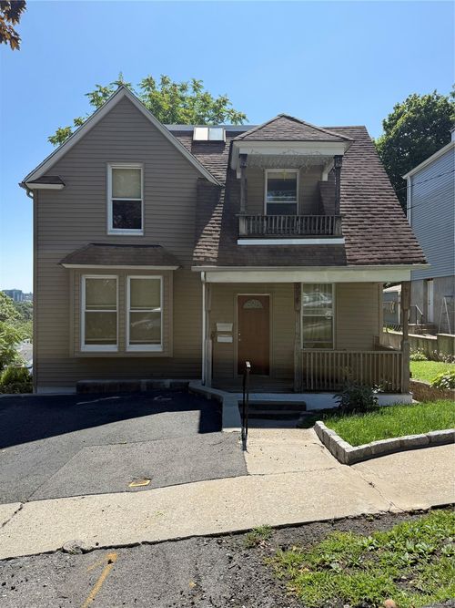 394 Upland Ave, Yonkers, NY, 10703-1735 | Card Image