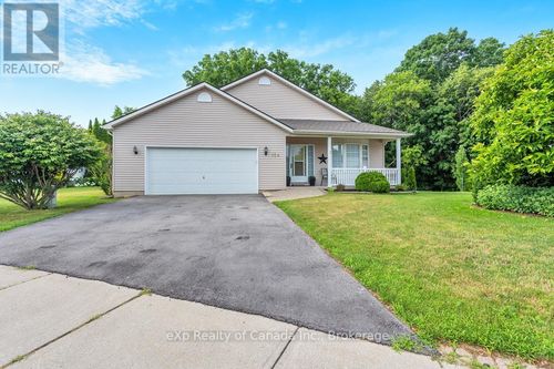 124 Wilson Ave, Tillsonburg, ON, N4G5T3 | Card Image