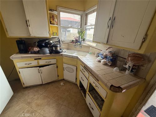 4909 E 59th Pl, Maywood, CA, 90270-3529 | Card Image