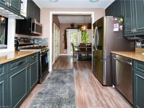 501 Westchester Dr, High Point, NC, 27262-7424 | Card Image