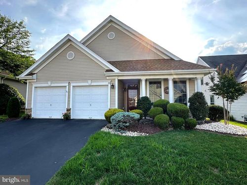 31 Honey Flower Dr, Bordentown Township, NJ, 08620-9687 | Card Image