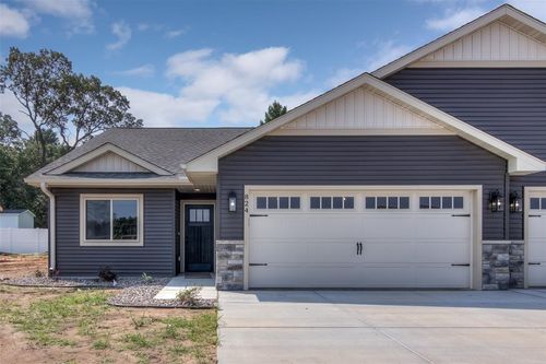5612 Moss Trail, Eau Claire, WI, 54703 | Card Image