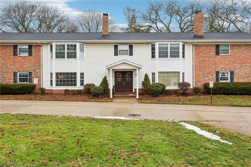 apt-101a-80 Devon Ln, Akron, OH, 44313-6851 | Card Image