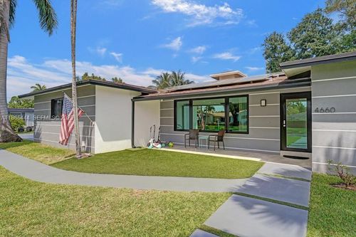 4660 Sw 37th Ave, Fort Lauderdale, FL, 33312-5406 | Card Image