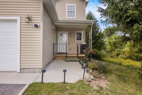 1807 St Joseph St, Traverse City, MI, 49696-9360 | Card Image