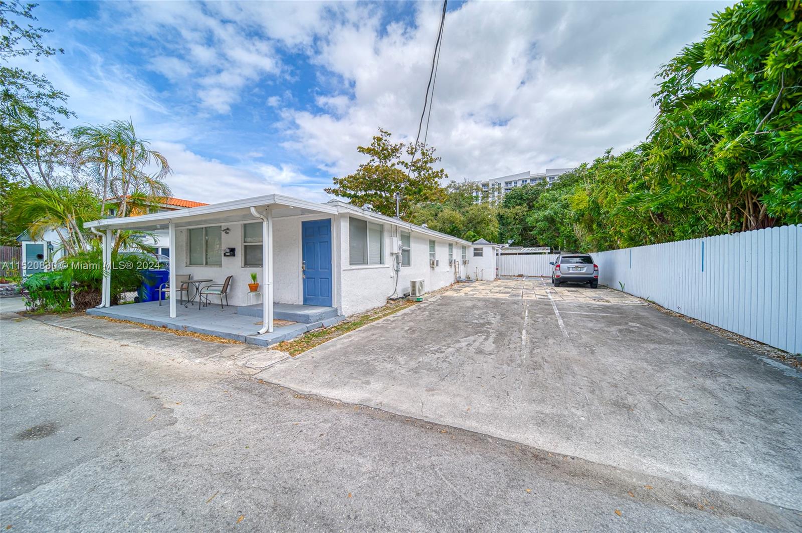 28th Ct, Miami, FL 33133