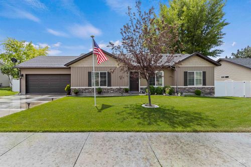 1011 Lynx Dr, Jerome, ID, 83338-4032 | Card Image