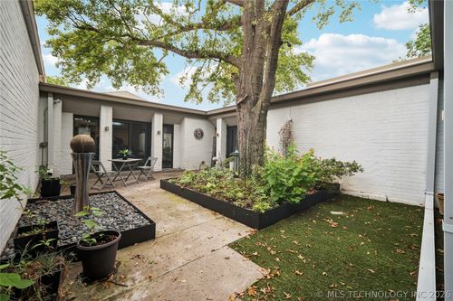 2-a-3-2411 E 72nd Place, Tulsa, OK, 74136 | Card Image