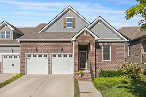 395 Gingerwood Ln, Hendersonville, TN, 37075-2898 | Card Image