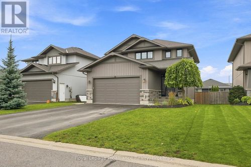 18 Granite Dr, Belleville, ON, K8P0C6 | Card Image