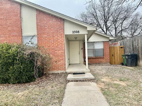 2308 Miguel Ln, Arlington, TX, 76016-1160 | Card Image