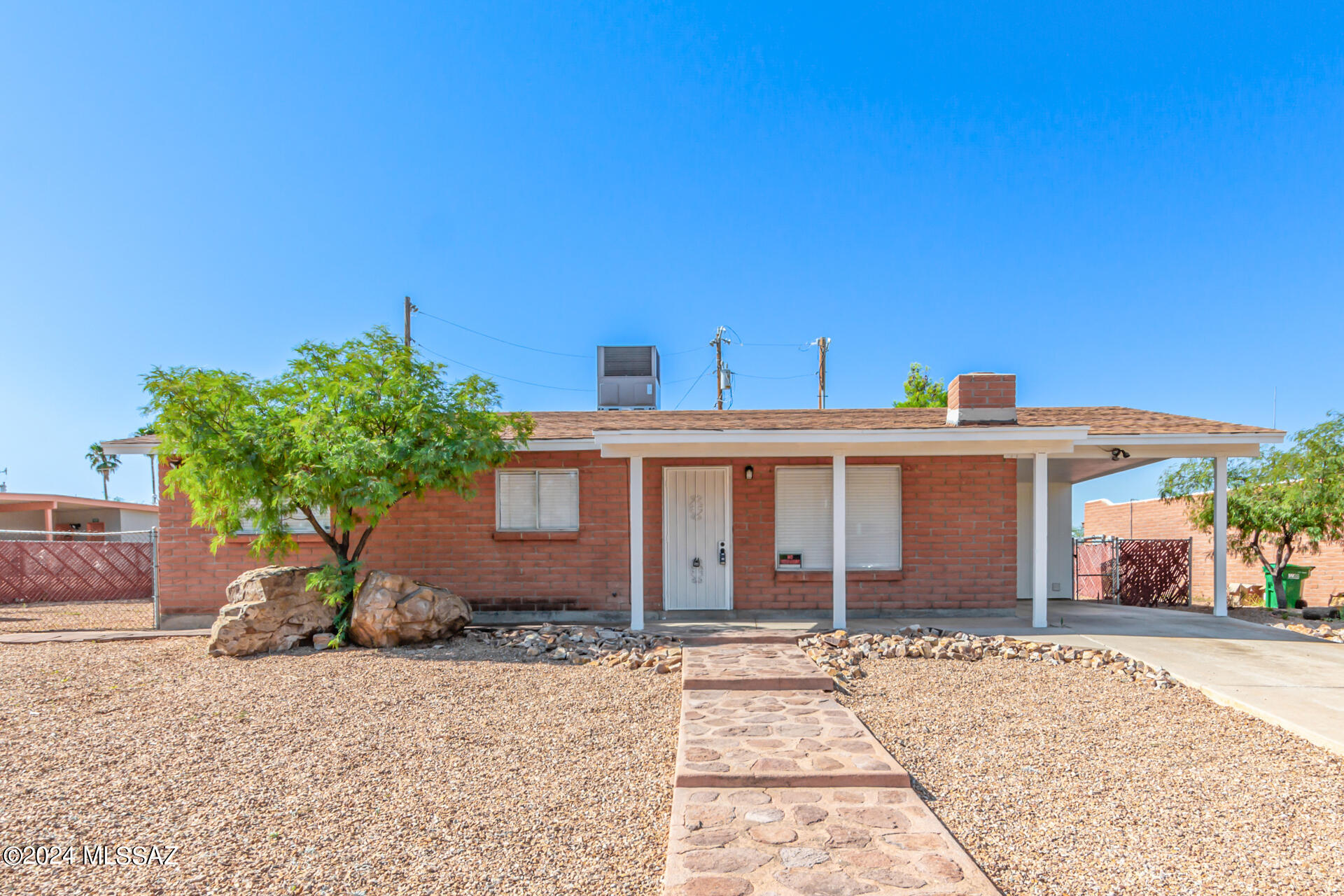 Paseo Don Carlos , Tucson, AZ 85757