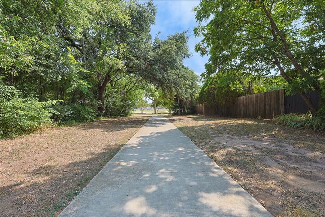 821 Collin Dr, House other with 4 bedrooms, 2 bathrooms and null parking in Euless TX | Image 21