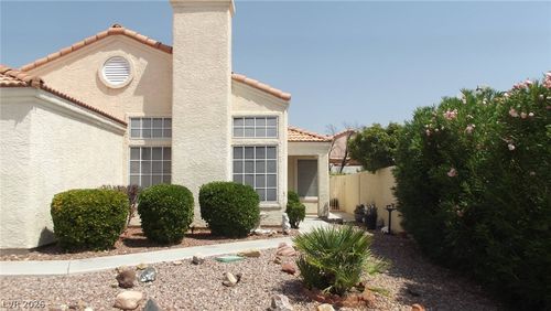9824 Cross Creek Way, Las Vegas, NV, 89117 | Card Image