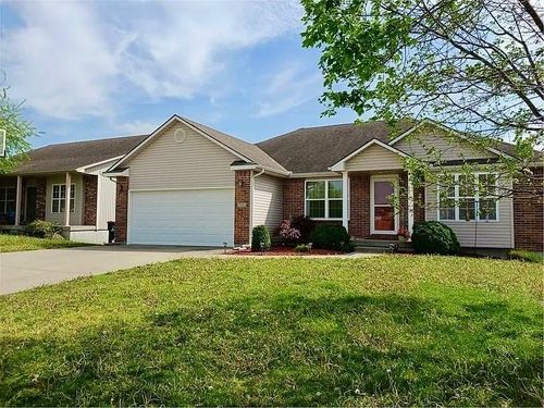 730 Burlington Ln, Warrensburg, MO, 64093-7766 | Card Image