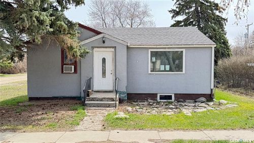 501 2nd St, Kenaston, SK, S0G0A9 | Card Image