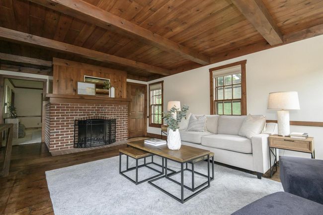 20800 Brook Park Drive, House other with 4 bedrooms, 2 bathrooms and null parking in Brookfield WI | Image 8
