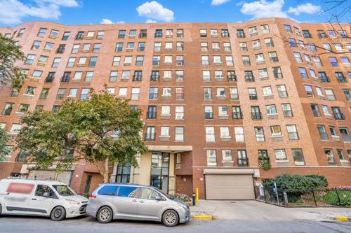 813-711 W Gordon Ter, Chicago, IL, 60613-2277 | Card Image