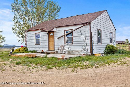 194 Hill Dr, Craig, CO, 81625-9666 | Card Image