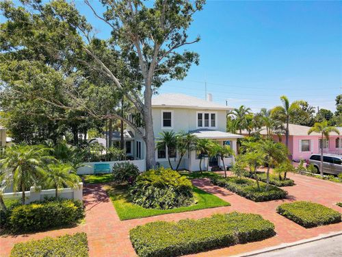 4742 13th Ave N, ST PETERSBURG, FL, 33713-5104 | Card Image