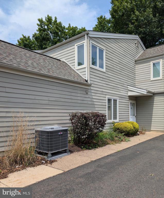 Portsmouth Ct, Doylestown, PA 18901