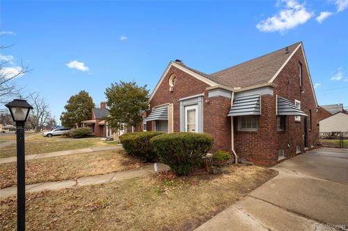 16820 Harlow St, Detroit, MI, 48235-3342 | Card Image