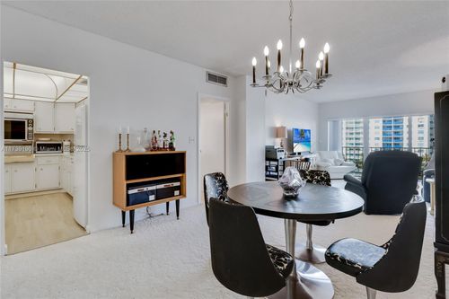 apt-517-500 Bayview Dr, Sunny Isles Beach, FL, 33160-4777 | Card Image