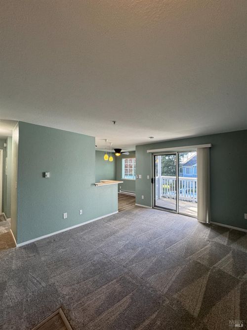 511 Lighthouse Dr, Vallejo, CA, 94590-4007 | Card Image