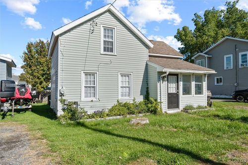 5435 Baldwin St, Brewerton, NY, 13029-9413 | Card Image