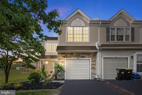 213 Mulberry Pl, NEWTOWN, PA, 18940-9298 | Card Image