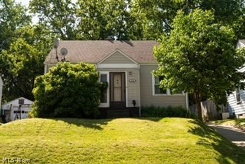 1176 Easton Dr, Akron, OH, 44310-1565 | Card Image