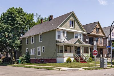 320 Bird Avenue, Home with 8 bedrooms, 4 bathrooms and null parking in Buffalo NY | Image 1