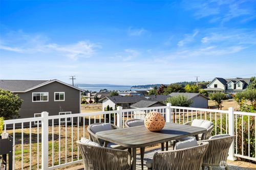 37551 Buck Rd Ne, Hansville, WA, 98340-8722 | Card Image