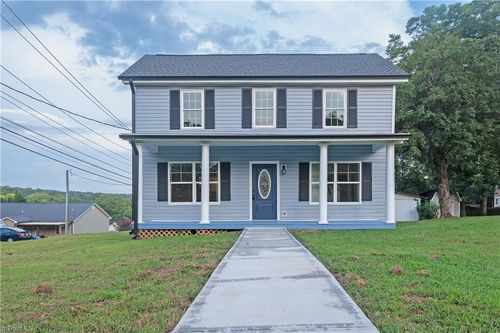 332 E Naomi St, Randleman, NC, 27317-1846 | Card Image