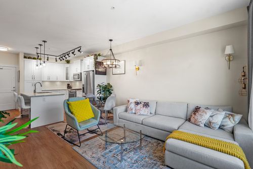 415-11077 Ravine Rd, Surrey, BC, V3T0R7 | Card Image