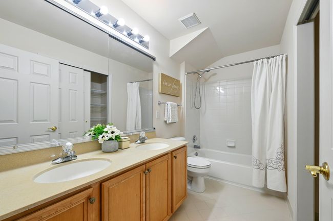 49935 Blackberry Trl, Condo with 3 bedrooms, 3 bathrooms and null parking in Novi MI | Image 22