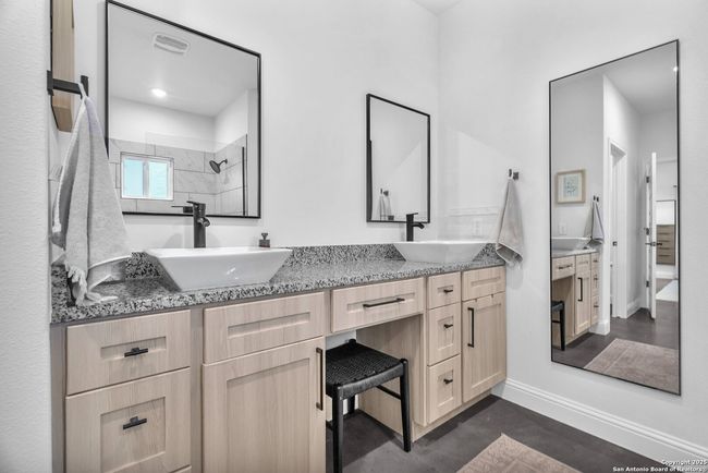 348 Fawn Dr, House other with 4 bedrooms, 2 bathrooms and null parking in Spring Branch TX | Image 27
