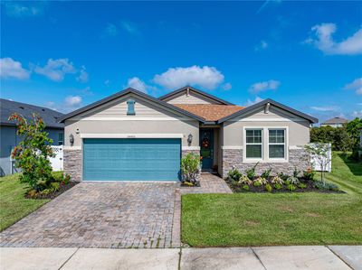 34455 Wynthorne Place, House other with 4 bedrooms, 3 bathrooms and null parking in Wesley Chapel FL | Image 1