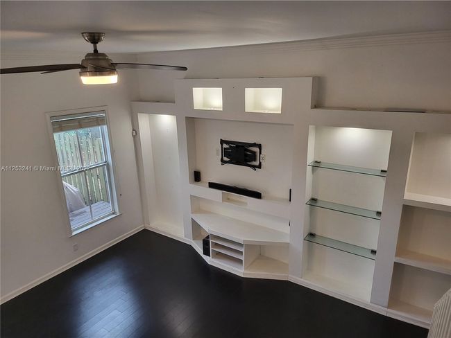 UNIT-35 - 545 Sw 18 Th Ave, Townhouse with 3 bedrooms, 3 bathrooms and null parking in Fort Lauderdale FL | Image 23
