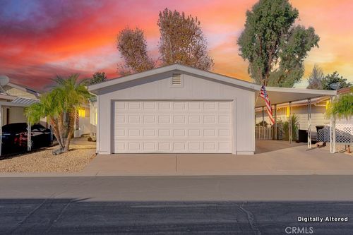 1718 Burr Oak Way, Hemet, CA, 92545-7880 | Card Image