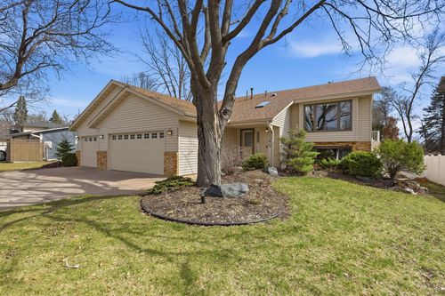 10549 Kentucky Ave S, Bloomington, MN, 55438-2124 | Card Image