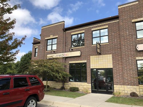 8696 Eagle Creek Cir, Savage, MN, 55378-4400 | Card Image