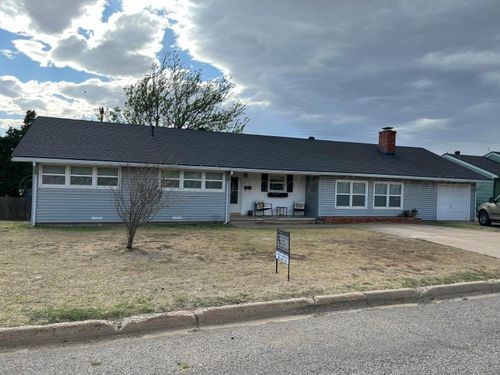 1221 Hamilton St, Pampa, TX, 79065-4705 | Card Image