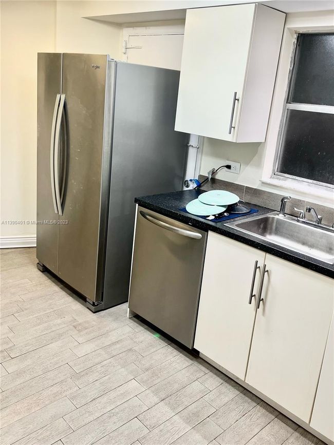 APT-5A - 1881 Washington Ave, Condo with 2 bedrooms, 2 bathrooms and null parking in Miami Beach FL | Image 8