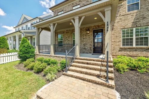 1548 Drakes Creek Rd, Hendersonville, TN, 37075-8637 | Card Image