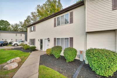 502 Maplebrook Drive, Condo with 2 bedrooms, 1 bathrooms and null parking in Painesville Township OH | Image 1